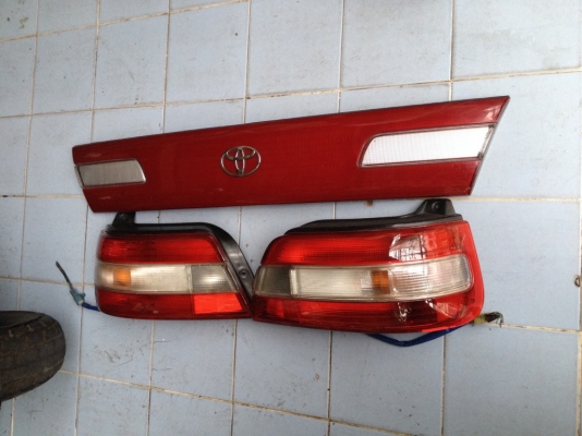 ไฟท้าย toyota ep82ครบชุดพร้อมทับทิมเก่าญีปุ่น