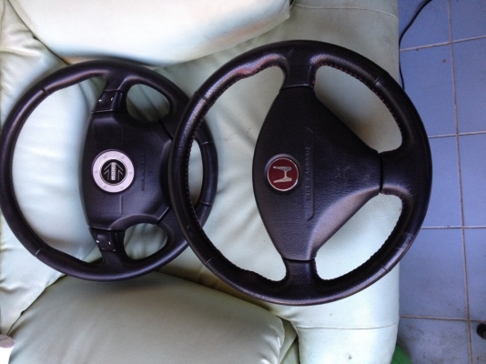 วง MOMOกับวง HONDAด้ายเเดงเก่าญี่ปุ่นสภาพสวยวงละ