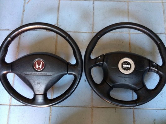 วง MOMOกับวง HONDAด้ายเเดงเก่าญี่ปุ่นสภาพสวยวงละ