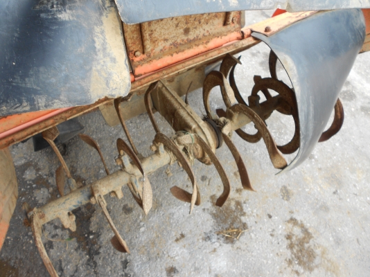 ขายถูกรถไถคูโบต้า รุ่น B6000 4WDเก่านอก คันนี้มาใหม่คับขายถูกๆ