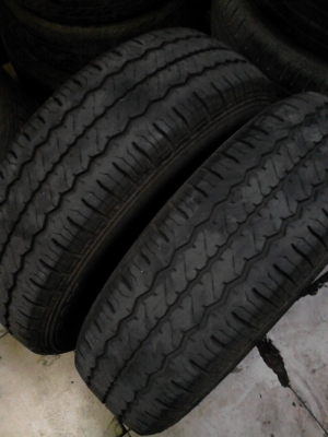 215/70R16 HANKOOK RADIAL RA08  มีชุด 4 เส้น  TEL.081-427-3941