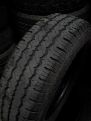 215/70R16 HANKOOK RADIAL RA08  มีชุด 4 เส้น  TEL.081-427-3941