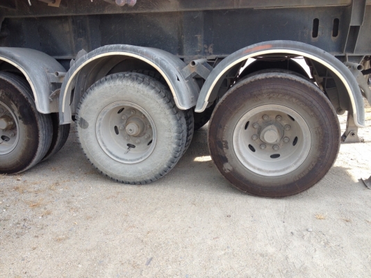 หาง 2 เพลายัด