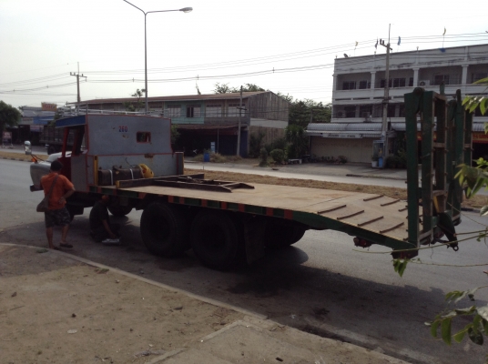 ขายเทเลอร์บรรทุกรถเกี่ยวข้าว หรือแบคโฮ 10 ล้อหัวยาวเพลาเดียว หางพับไฮดรอริค เครื่อง EH700 168 HP เฟืองท้าย FUSO ลูกหมากร้อย คัสซีสวยจัด พวงมาลัยพาวเวอร์ ทะเบียนพร้อมโอน ราคาต่อรองได้