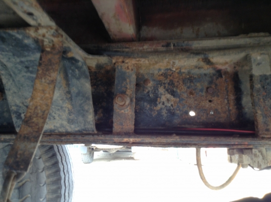 ขายเทเลอร์บรรทุกรถเกี่ยวข้าว หรือแบคโฮ 10 ล้อหัวยาวเพลาเดียว หางพับไฮดรอริค เครื่อง EH700 168 HP เฟืองท้าย FUSO ลูกหมากร้อย คัสซีสวยจัด พวงมาลัยพาวเวอร์ ทะเบียนพร้อมโอน ราคาต่อรองได้