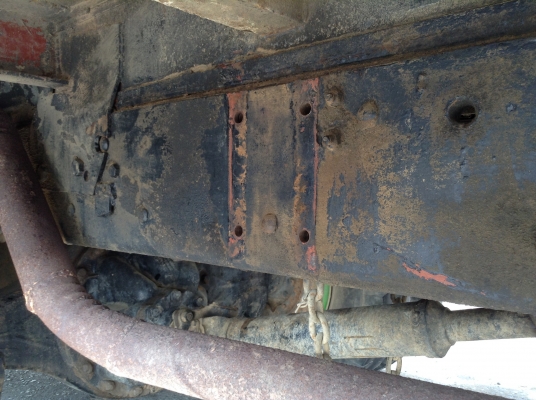 ขายเทเลอร์บรรทุกรถเกี่ยวข้าว หรือแบคโฮ 10 ล้อหัวยาวเพลาเดียว หางพับไฮดรอริค เครื่อง EH700 168 HP เฟืองท้าย FUSO ลูกหมากร้อย คัสซีสวยจัด พวงมาลัยพาวเวอร์ ทะเบียนพร้อมโอน ราคาต่อรองได้