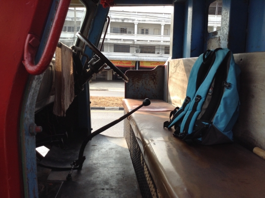 ขายเทเลอร์บรรทุกรถเกี่ยวข้าว หรือแบคโฮ 10 ล้อหัวยาวเพลาเดียว หางพับไฮดรอริค เครื่อง EH700 168 HP เฟืองท้าย FUSO ลูกหมากร้อย คัสซีสวยจัด พวงมาลัยพาวเวอร์ ทะเบียนพร้อมโอน ราคาต่อรองได้