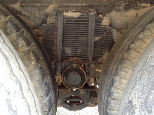 ขายเทเลอร์บรรทุกรถเกี่ยวข้าว หรือแบคโฮ 10 ล้อหัวยาวเพลาเดียว หางพับไฮดรอริค เครื่อง EH700 168 HP เฟืองท้าย FUSO ลูกหมากร้อย คัสซีสวยจัด พวงมาลัยพาวเวอร์ ทะเบียนพร้อมโอน ราคาต่อรองได้