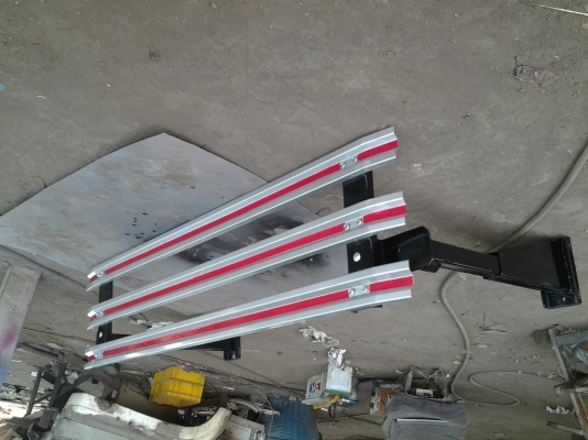 ขาย ถูก ราว ข้าง  รถบรรทุก พร้อมนำติดตั้ง แข็งแรงทนทาน ใส่ได้ทุกรุ่น รถ พร้อมจัดส่ง 081-1841924