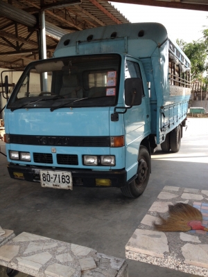 ขายรถ 6 ล้อ รถสวย สภาพดี พร้อมใช้งาน 0819563995