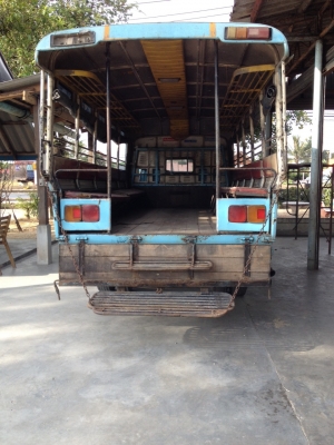 ขายรถ 6 ล้อ รถสวย สภาพดี พร้อมใช้งาน 0819563995