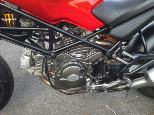 DUCATI MONSTER M400 ปี98 เครื่องดีพร้อมใช้สีแดงสดใส