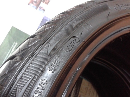 ยาง,205/40R17 ATREZZO กลางปี12สภาพเต็มสี่เส้น4,200