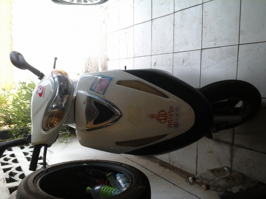 ขายด่วน jrd 125 สีขาวดำ