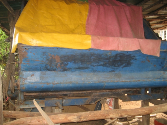 นิสัน ED 33  100 แรง ทะเบียนเต็ม + ตู้นวด ราคา 135000 บาท