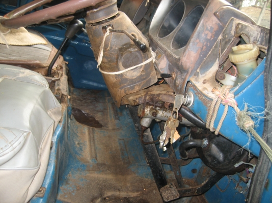 นิสัน ED 33  100 แรง ทะเบียนเต็ม + ตู้นวด ราคา 135000 บาท