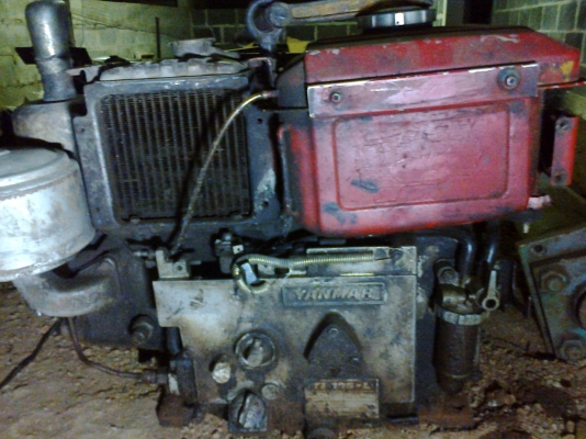 ขายเครื่องยันม่าTF105L รดราคาเหลือ11500