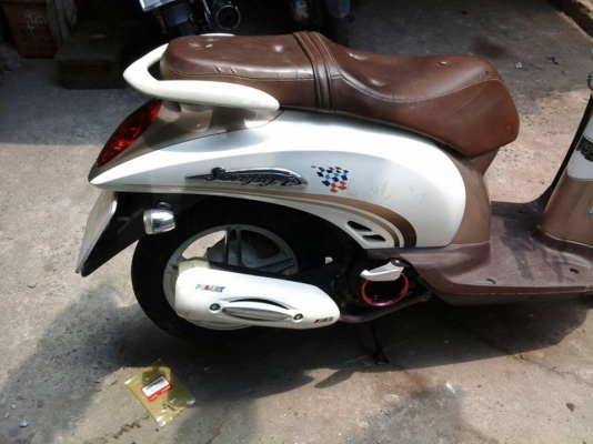 Scoopy i ปี 55 สีขาว ล้อแม็ค รถสวย เครื่องเดิมแน่น ทะเบียนเลขสวยมาก 11 เอกสารครบ