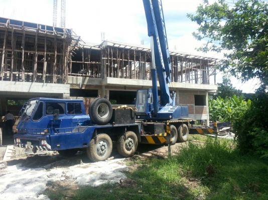 รถเครน 25 ตัน TADANO แขนยาว ทะเบียนป้ายขาว