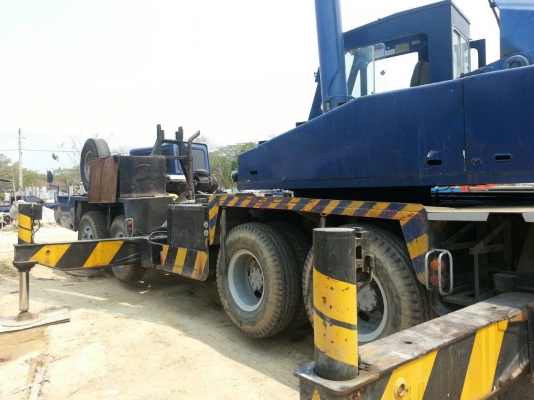 รถเครน 25 ตัน TADANO แขนยาว ทะเบียนป้ายขาว