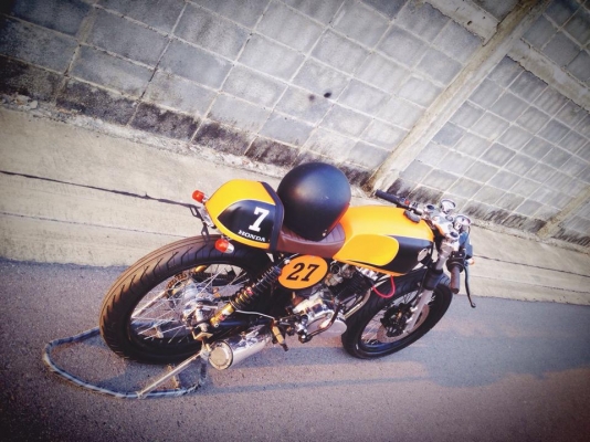 *******ขาย HONDA GL สูบตั้ง cafe' ทะเบียนโอนได้