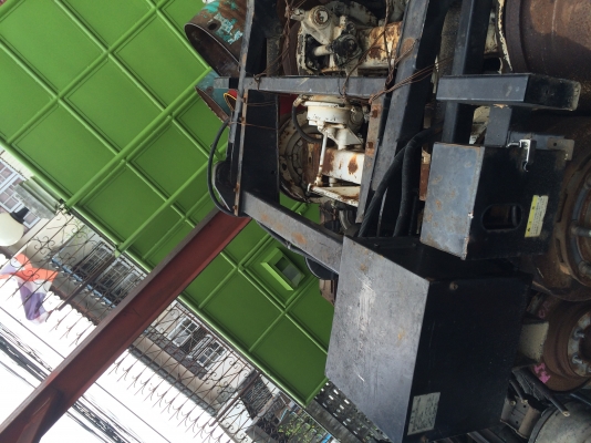 ขายฝาปิดไฮโดรลิก รถ 6ล้อ ของนอกจากญี่ปุ่น