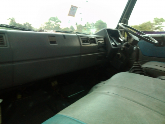 (350000มาเอาเลย)ขาย FC2W ยาว 5.5 เมตรกระจกไฟฟ้า ติดก๊าซ NGV. เบรคจิ๊ฟฟี่ power รถสวยมากๆ เครื่องก๊าซ 6 สูบปั้มลมครับ