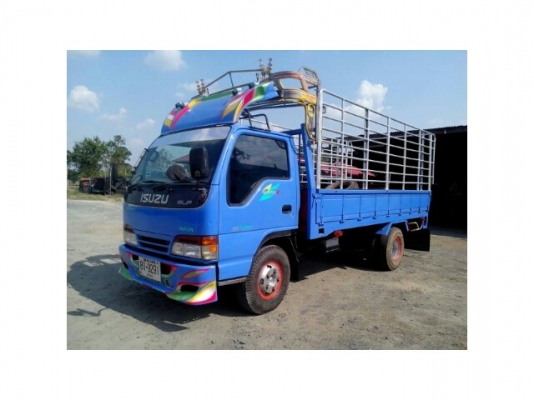 ขายNKR 110แรง เครื่องดี แคชซีสวย พร้อมใช้ เอกสารพร้อมโอน