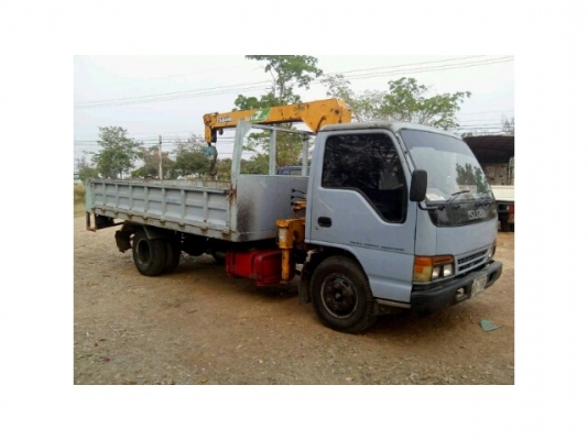 ขายNPR130แรง ติดเครน2.5ตัน สภาพพร้อมใช้งาน เอกสารพร้อมโอน