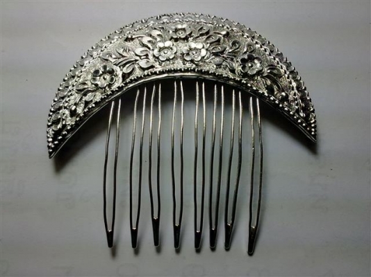 ปิ่นเงินโบราณ