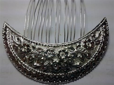 ปิ่นเงินโบราณ