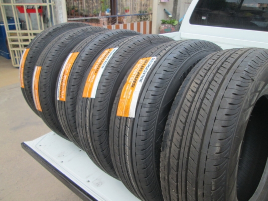 ขายยางใหม่ BRIDGESTONE DURAVIS R611 215 70 R15C เส้นละ3000 ขายยางใหม่ BRIDGESTONE DURAVIS R611 215 70 R15C เส้นละ3000