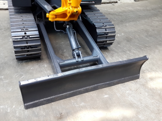 รถขุด YANMAR รุ่น B32 แทร็กเหล็ก ปรับสภาพแล้ว พร้อมใช้งาน