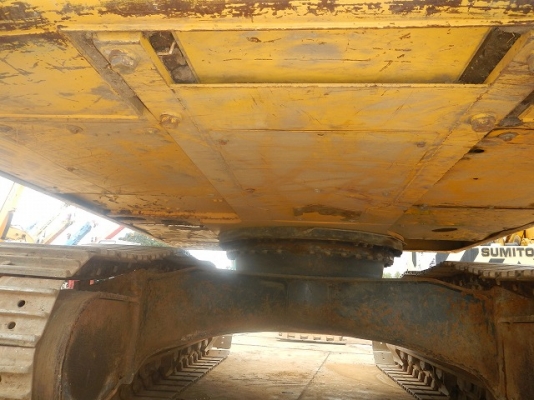 Lot.328 Komatsu PC200-8