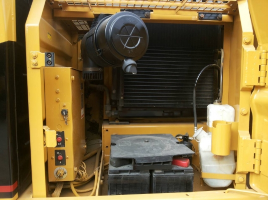 Lot.473 CAT 311B Lot.473 CAT 311B