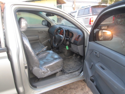 VIGO 2WD 3.0J MT Standart SILVER