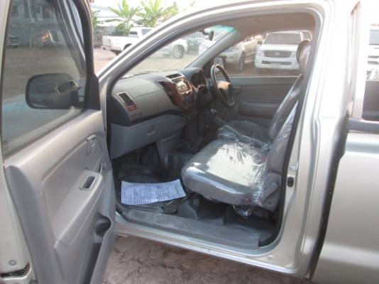 VIGO 2WD 3.0J MT Standart SILVER