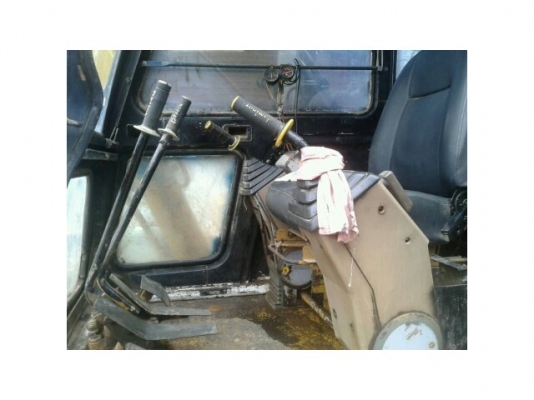 ขายโกเบ SK200-3 สภาพพร้อมใช้งาน ไม่มีเอกสาร