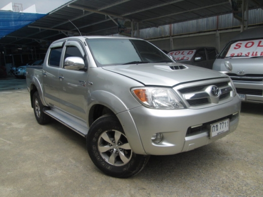VIGO 4WD 3.0G MT Double Cab SILVER