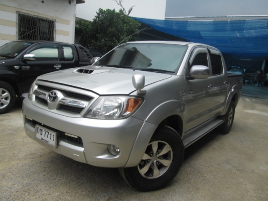 VIGO 4WD 3.0G MT Double Cab SILVER