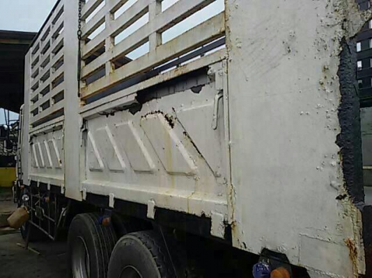 รถฮีโน่ 10 ล้อ  FL1J  รั้ว ( ไม่ดั้ม )  220 แรงม้า. ปี 51  สนใจติดต่อ 081 - 6079515