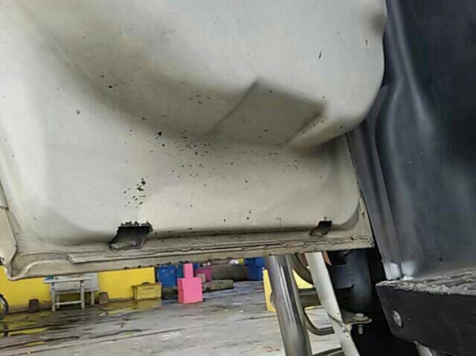 รถฮีโน่ 10 ล้อ  FL1J  รั้ว ( ไม่ดั้ม )  220 แรงม้า. ปี 51  สนใจติดต่อ 081 - 6079515