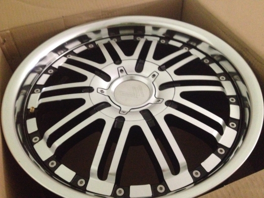 ขายล้อแม็ก Lenso Grande 2 ขอบ 18 6 รู ใส่กระบะ