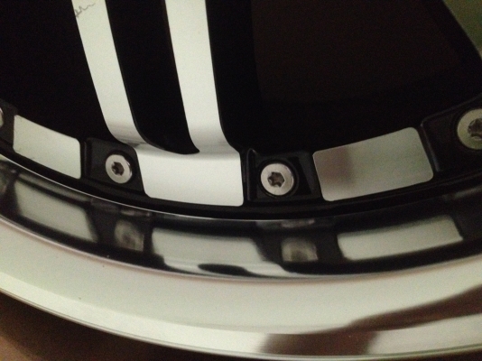 ขายล้อแม็ก Lenso Grande 2 ขอบ 18 6 รู ใส่กระบะ ขายล้อแม็ก Lenso Grande 2 ขอบ 18 6 รู ใส่กระบะ