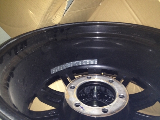 ขายล้อแม็ก Lenso Grande 2 ขอบ 18 6 รู ใส่กระบะ ขายล้อแม็ก Lenso Grande 2 ขอบ 18 6 รู ใส่กระบะ