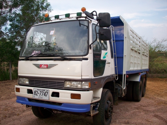 ปรับราคาลงไหม่!!HINO ซูโม่ 227 กระบะดั๊มสามมิตร หัวเก๋ง สิงไฮเทค