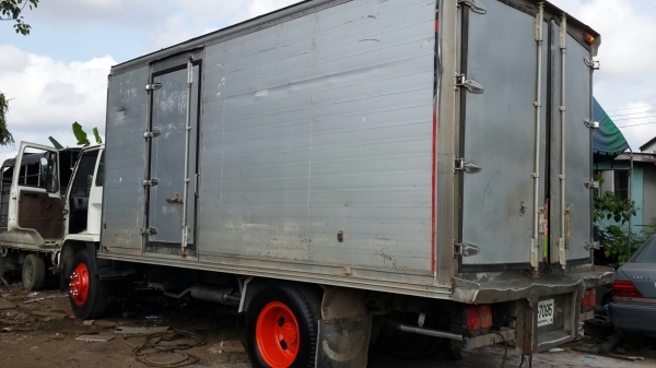 ขาย6ล้ออีซูซุร๊อคกี้ FTR เครื่อง175แรงม้า เบรคจิฟฟี่ พวงมาลัยพาวเวอร์ ยาว5เมตร ยางดี6เส้น รถห้างแท้ๆ ขาย6ล้ออีซูซุร๊อคกี้ FTR เครื่อง175แรงม้า เบรคจิฟฟี่ พวงมาลัยพาวเวอร์ ยาว5เมตร ยางดี6เส้น รถห้างแท้ๆ