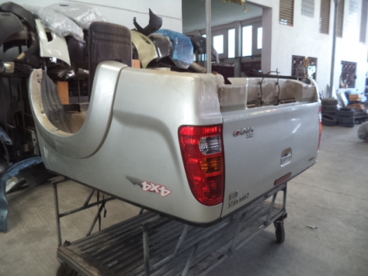 กะบะถอดวีโก้ 4 ประตูตัวยกสูง