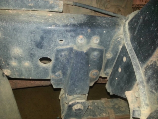 ขายหกล้อดัมพ์ เครื่อง 120 เทอโบ ฝาขาว เฟืองท้ายใหญ่ ขายหกล้อดัมพ์ เครื่อง 120 เทอโบ ฝาขาว เฟืองท้ายใหญ่