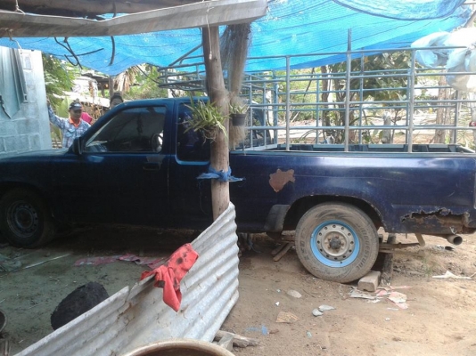 รถกระบโตโยต้าใมตี2500ปี่2535พวงมาลัยเวอร์ เอกสารทะเบียนรพร้อมสนใจโทรมา